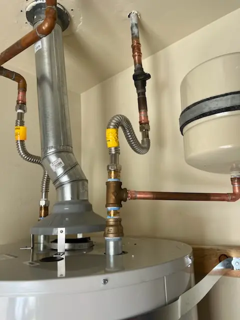Water heater installation and plumbing repair in Kenosha